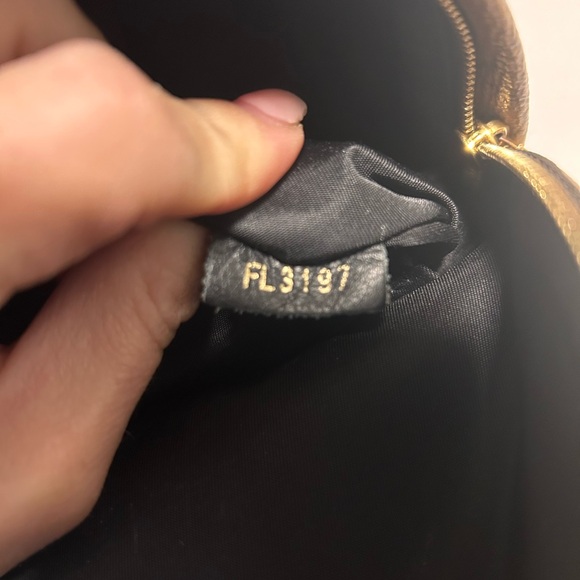 (SOLD‼️) Authentic Palm Springs Mini Reverse Monogram - Picture 3 of 13